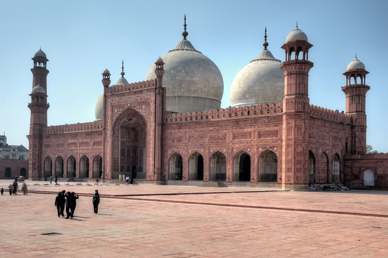 pkz25 _ freddy naegels _ lahore rode moskee.jpg